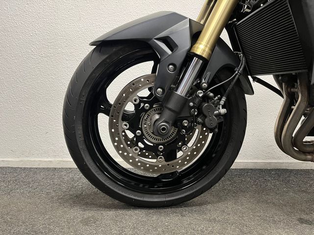 suzuki - gsr-750