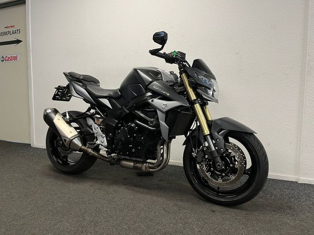 suzuki - gsr-750