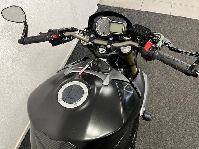 suzuki - gsr-750
