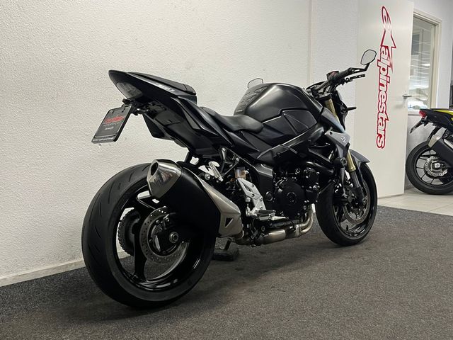 suzuki - gsr-750