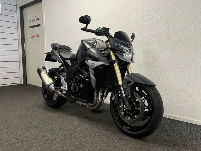 suzuki - gsr-750