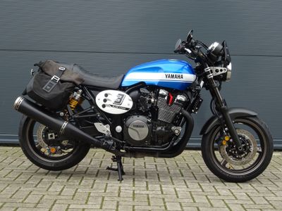 YAMAHA XJR 1300 – foto 2