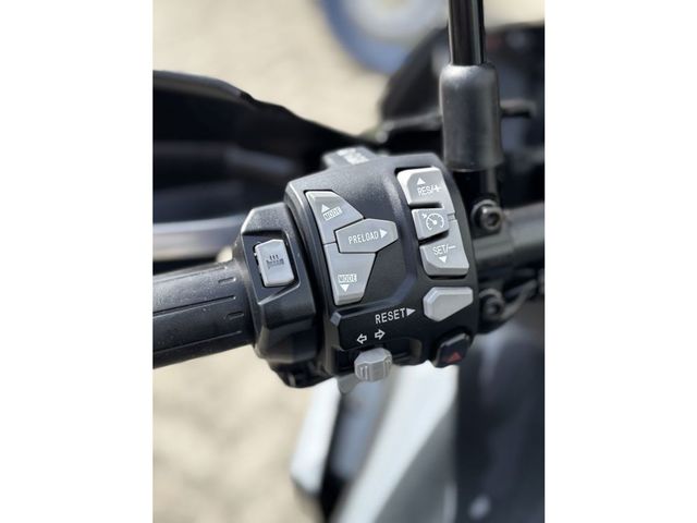 kawasaki - versys-1000-se-grand-tourer