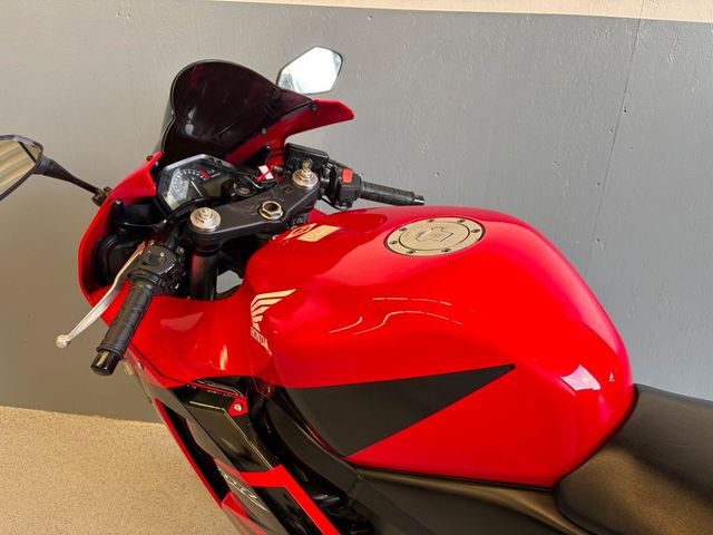 honda - cbr-600-rr