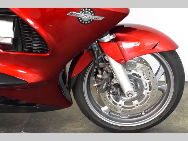 honda - st-1300-pan-european