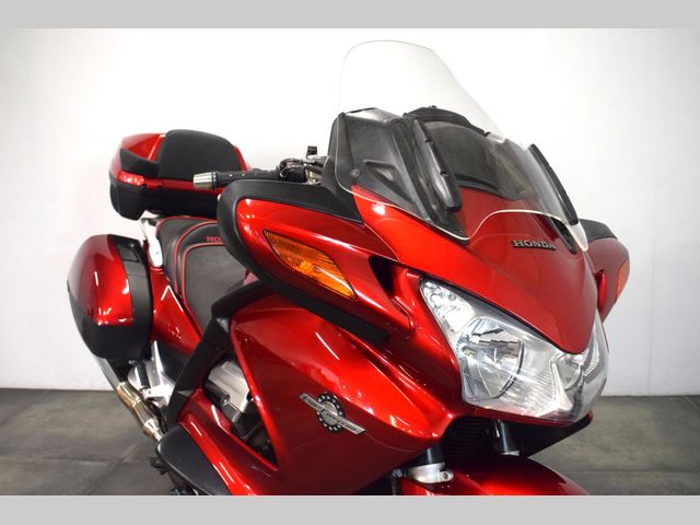 honda - st-1300-pan-european
