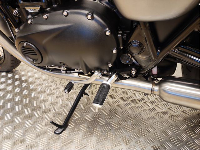 triumph - bonneville-t-100-goldline