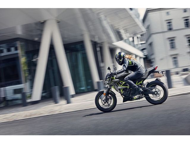 kawasaki - z125