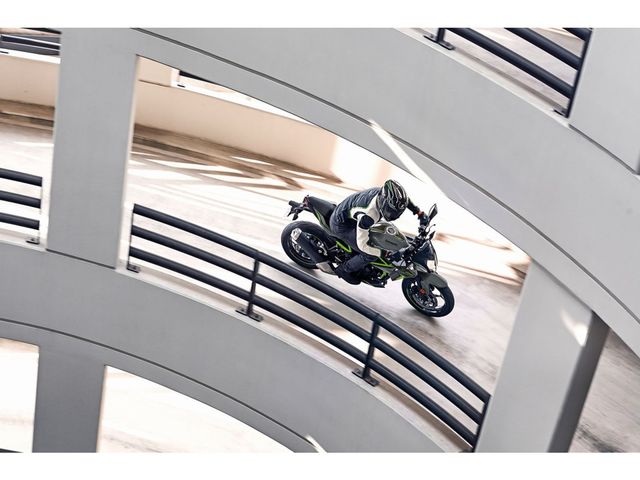 kawasaki - z125