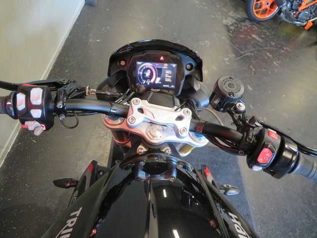 triumph - speed-triple-1200-rs