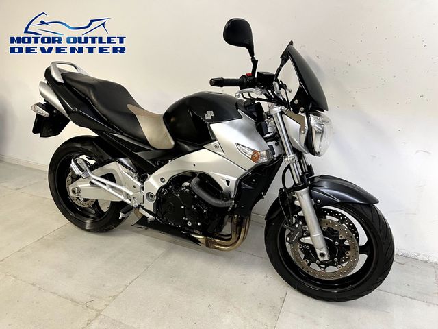 suzuki - gsr-600