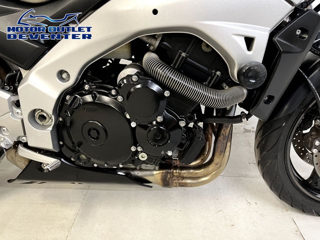 suzuki - gsr-600
