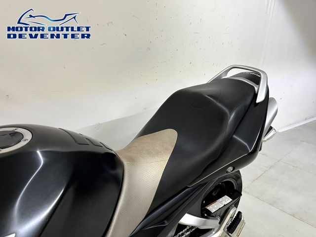 suzuki - gsr-600