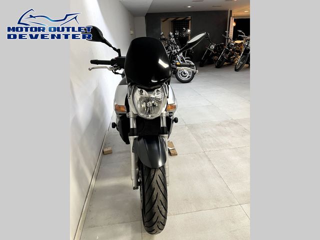 suzuki - gsr-600