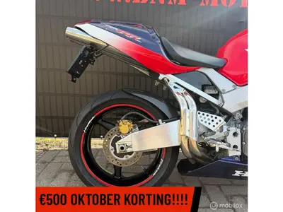 HONDA CBR 900 RR FIREBLADE – foto 3