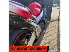 Honda CBR 900RR Fireblade 2000 occasion – foto 13 van 15