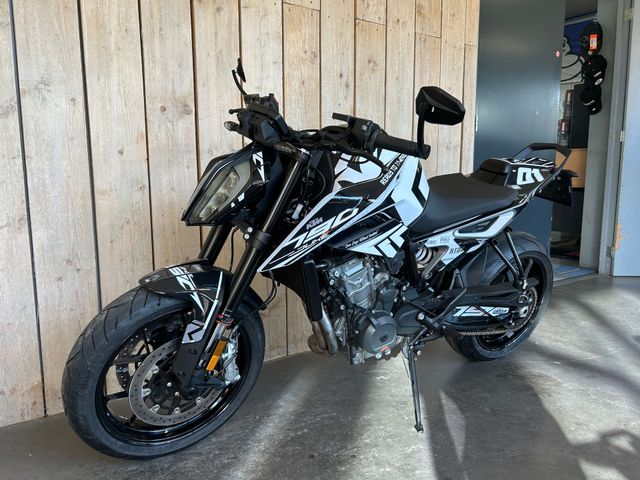 ktm - 790-duke