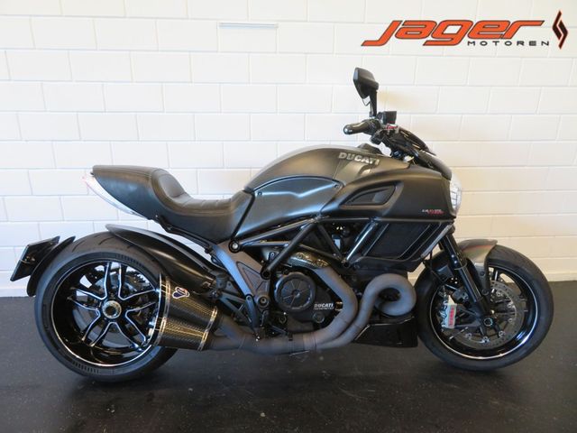 ducati - diavel-carbon