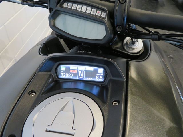ducati - diavel-carbon