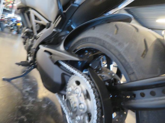 ducati - diavel-carbon