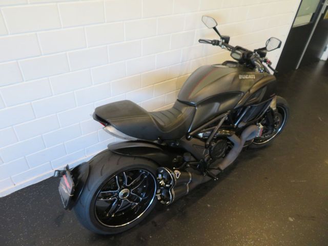 ducati - diavel-carbon