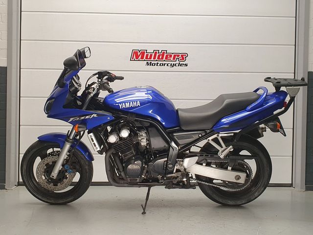 yamaha - fzs-600-fazer