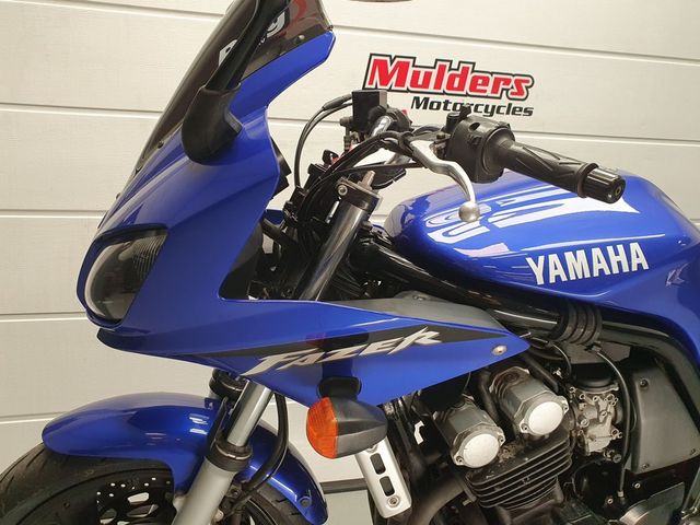 yamaha - fzs-600-fazer