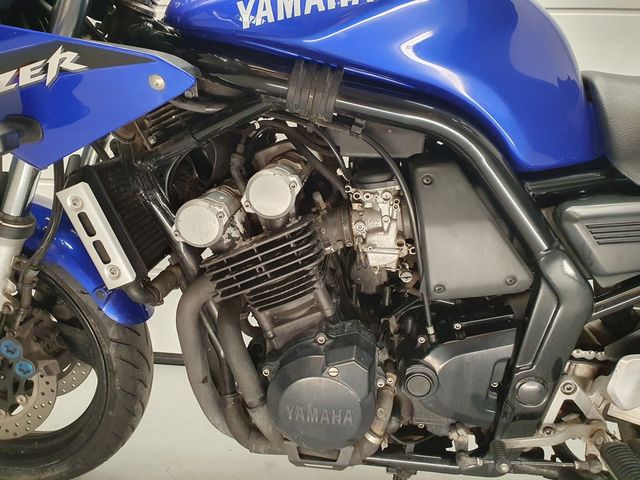 yamaha - fzs-600-fazer