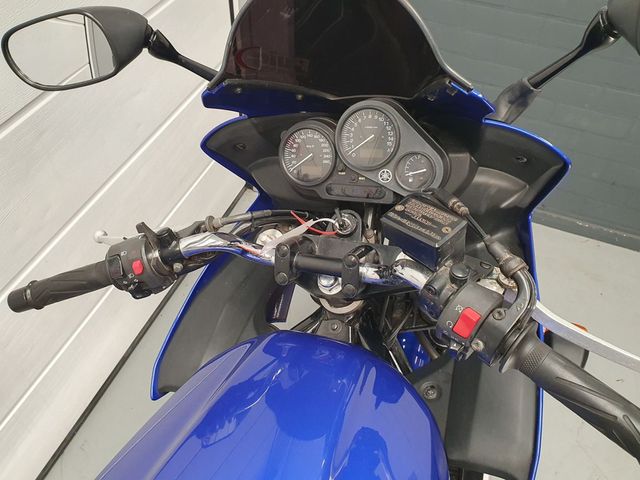 yamaha - fzs-600-fazer