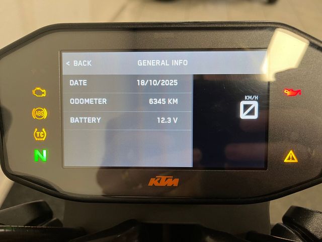 ktm - 890-duke-gp