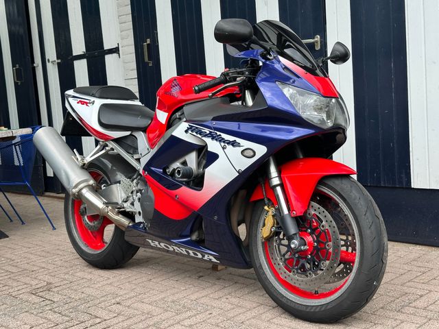 honda - cbr-900-rr-fireblade