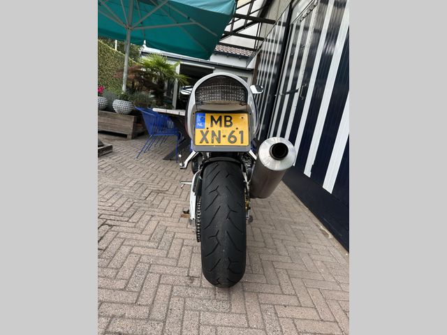 honda - cbr-900-rr-fireblade