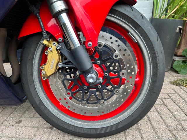 honda - cbr-900-rr-fireblade