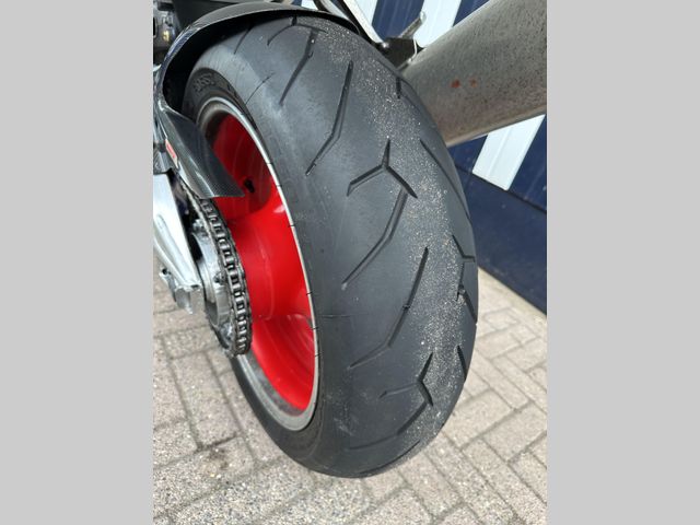 honda - cbr-900-rr-fireblade