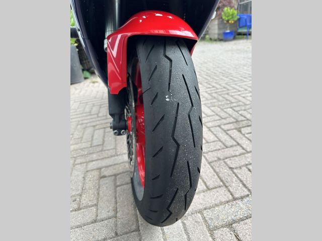 honda - cbr-900-rr-fireblade