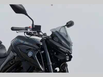 YAMAHA MT 03 – foto 4