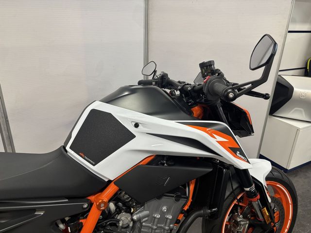 ktm - 890-duke-r