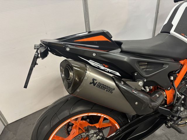 ktm - 890-duke-r