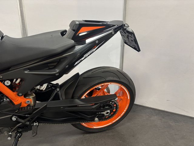 ktm - 890-duke-r