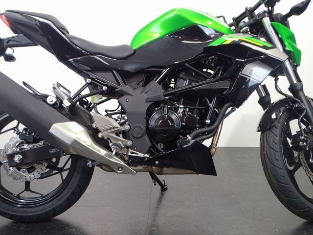 kawasaki - z125