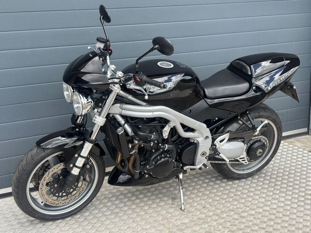 triumph - speed-triple