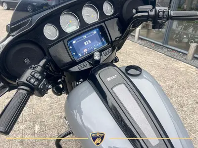 HARLEY-DAVIDSON STREET GLIDE SPECIAL FLHXS – foto 3