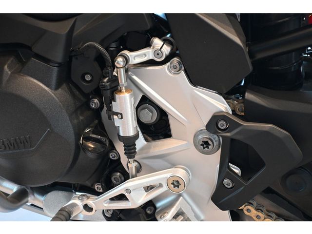 bmw - f-900-gs-adventure