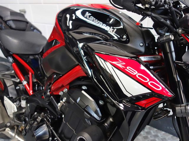 kawasaki - z900
