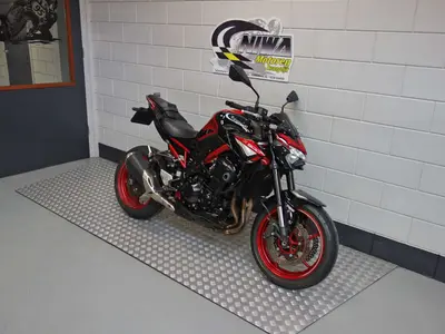 KAWASAKI Z900 – foto 3