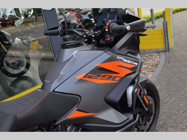 ktm - 1290-super-adventure-s