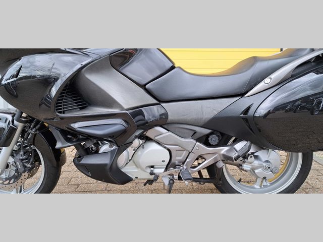 honda - nt-700-v-deauville