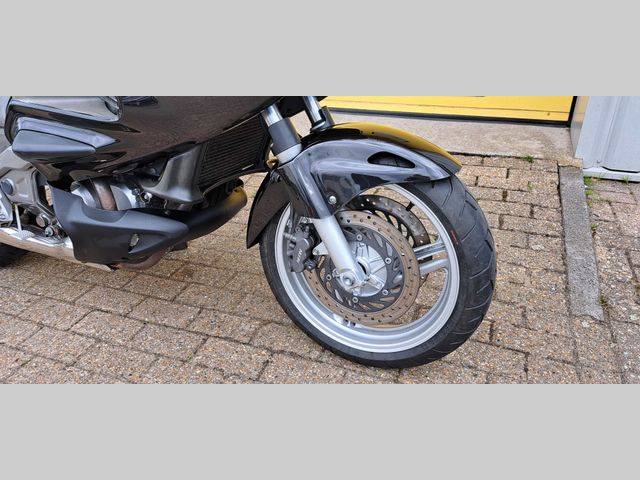 honda - nt-700-v-deauville
