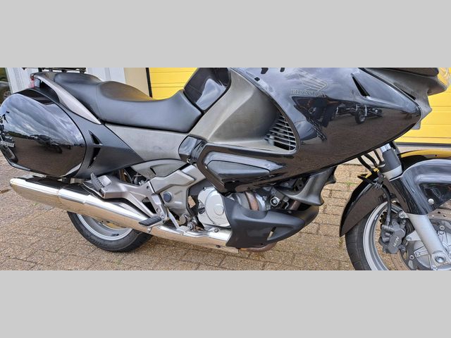 honda - nt-700-v-deauville