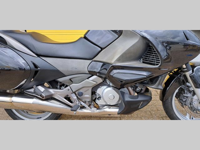 honda - nt-700-v-deauville